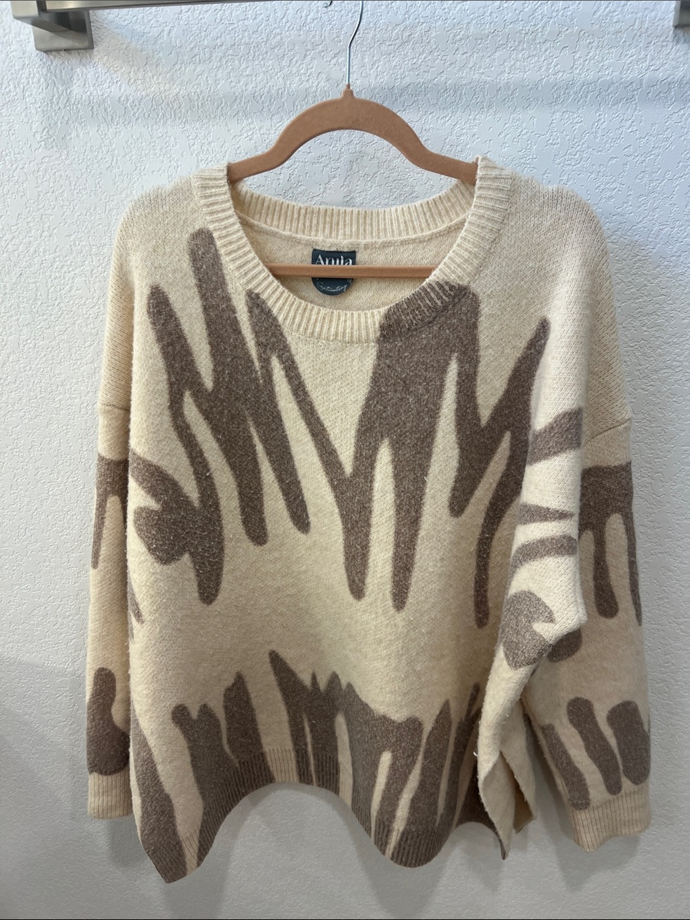 ARULA Cream and Brown Abstract Crewneck Sweater